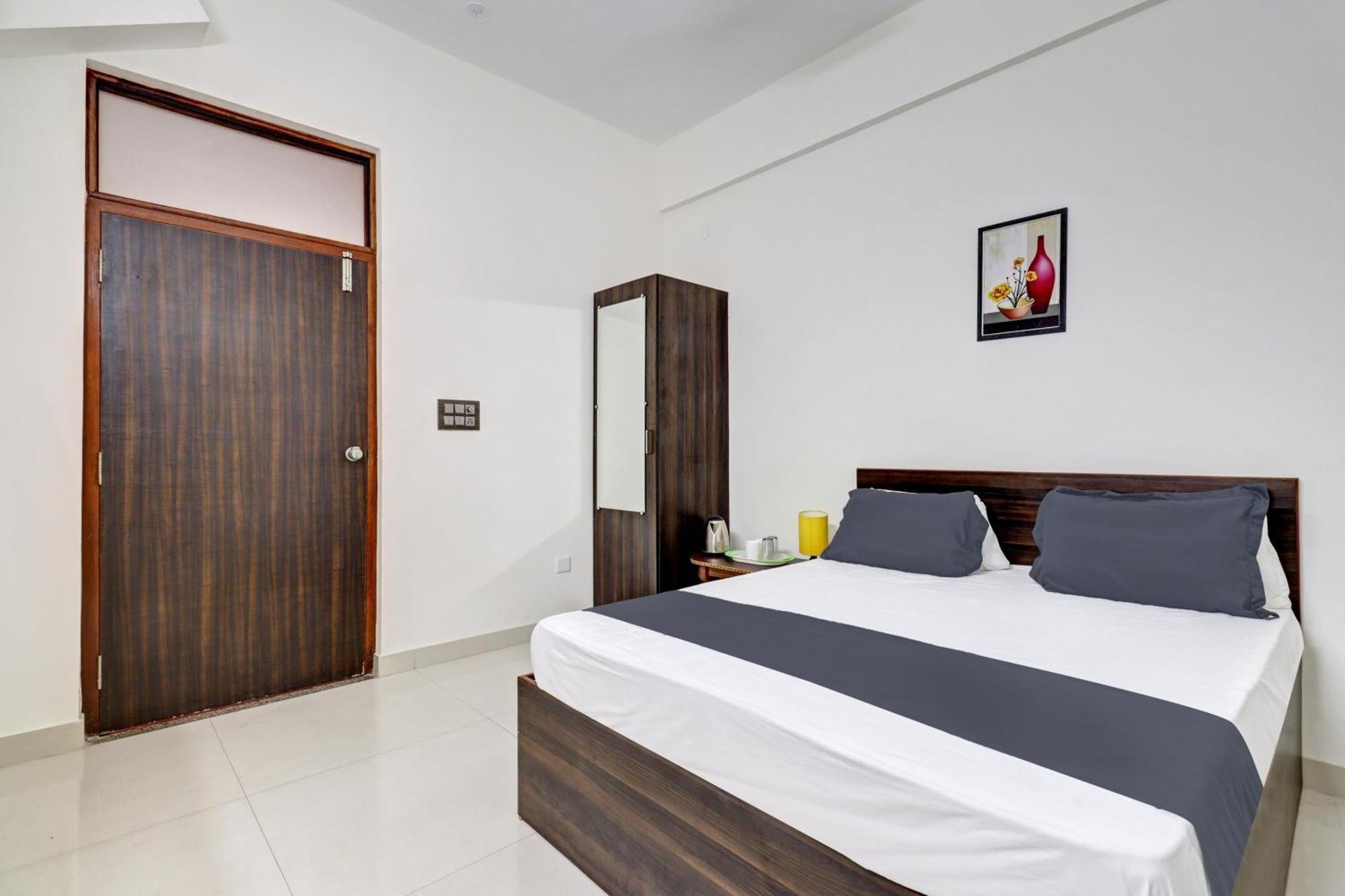Hotel O J.K. Suites & Rooms Bangalore Bagian luar foto
