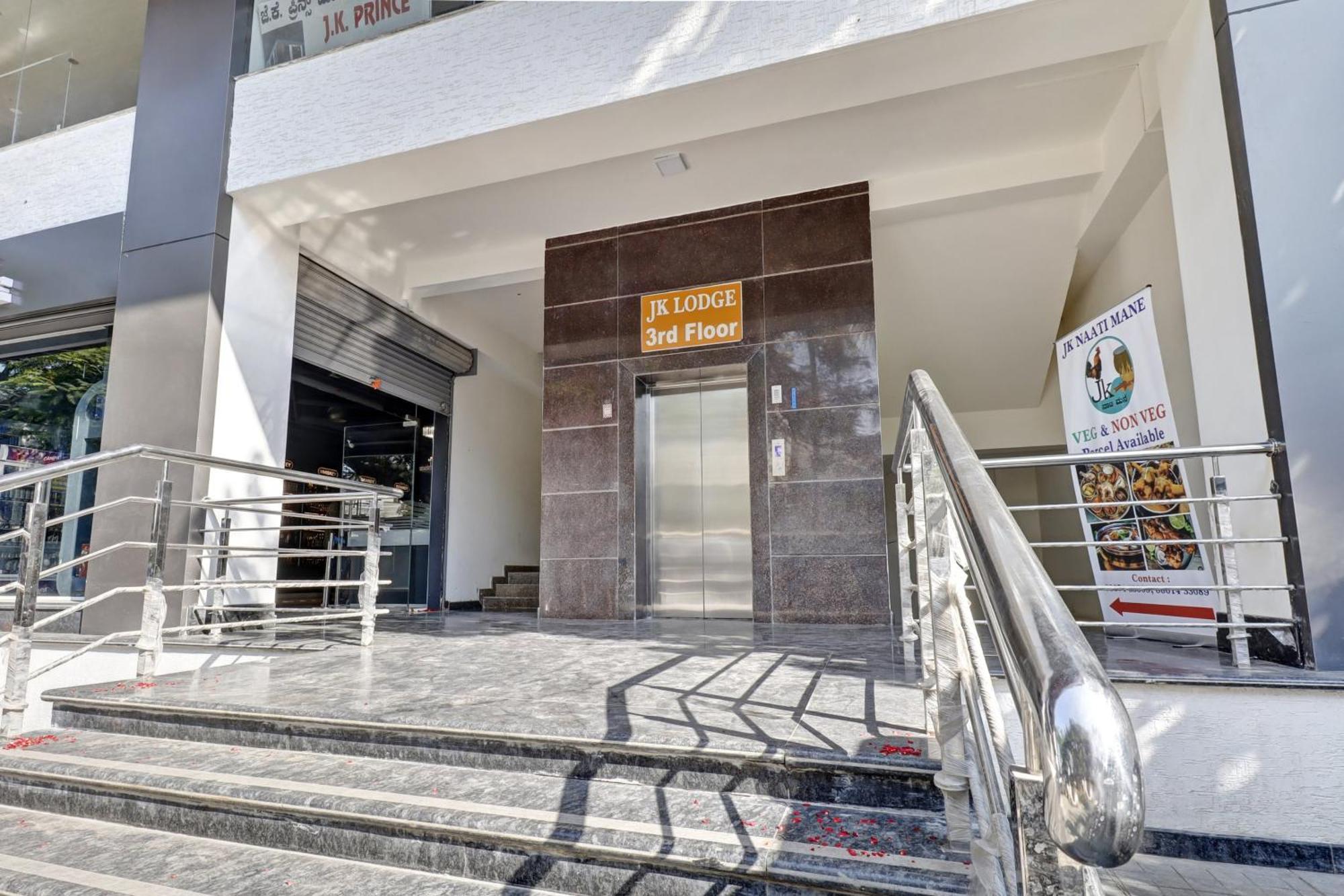 Hotel O J.K. Suites & Rooms Bangalore Bagian luar foto