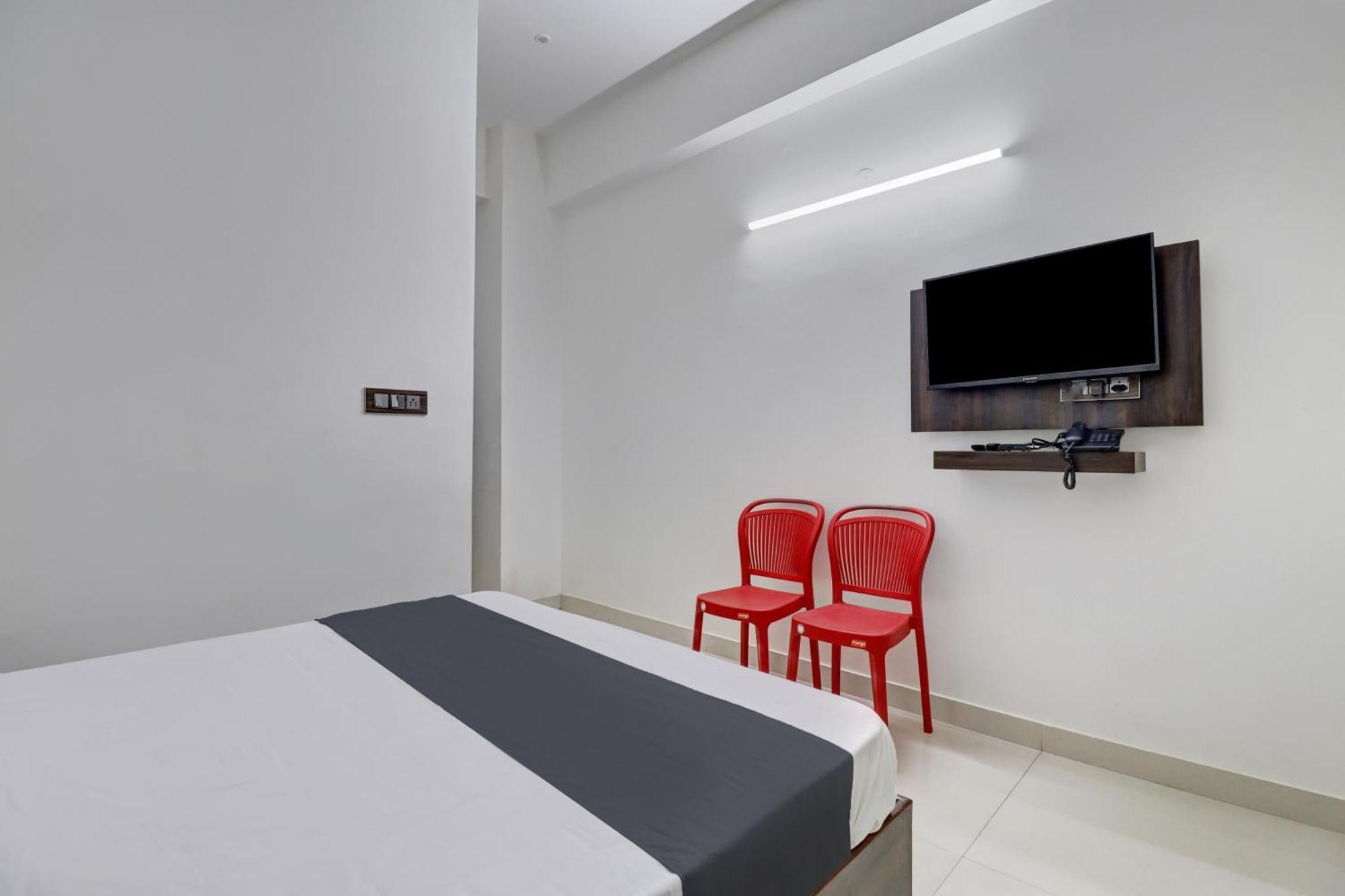 Hotel O J.K. Suites & Rooms Bangalore Bagian luar foto